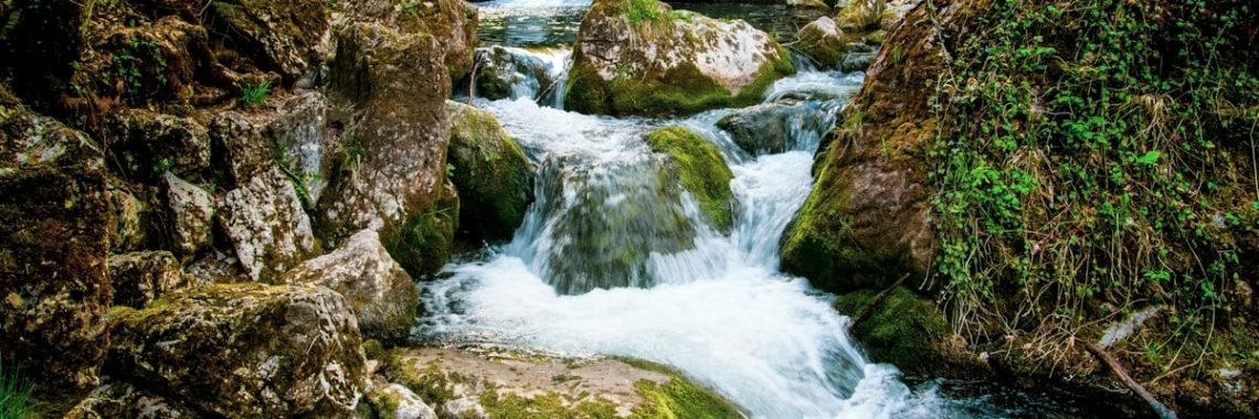flow of water during daytime